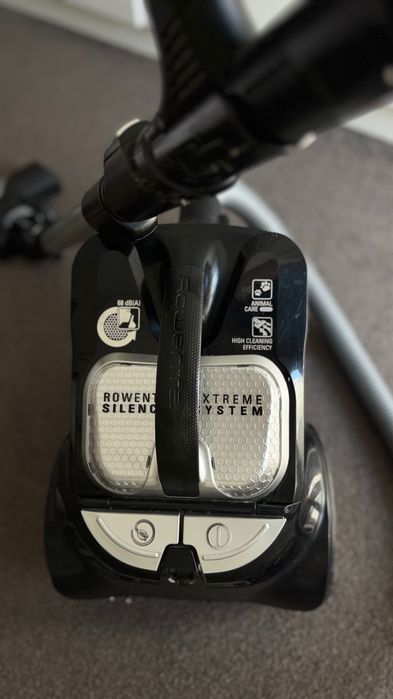 Aspirator Rowenta - Silence Force Extreme - Multi Cyclonic (fără sac)