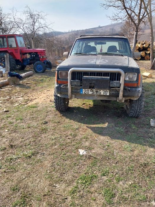 Jeep cherokee xj  2.1