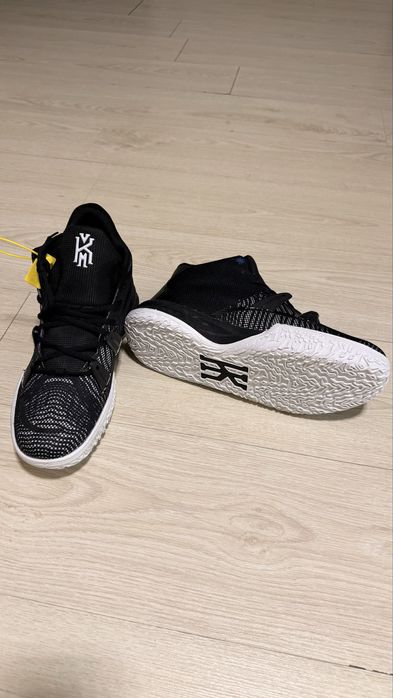 Баскетбольные кроссовки Kyrie