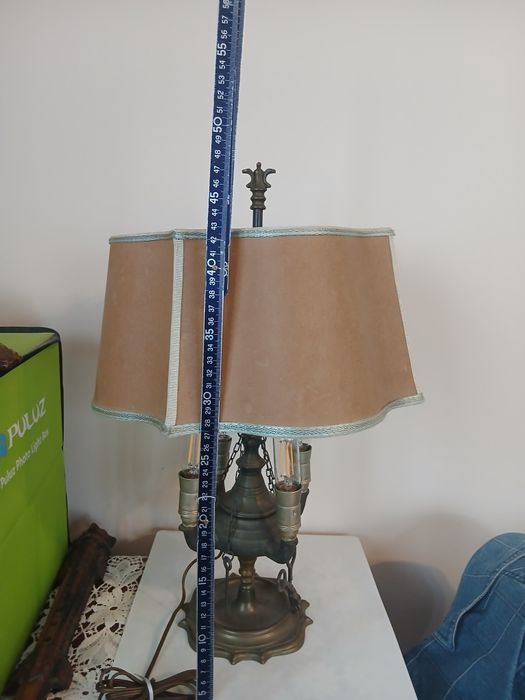 Doua lampi cu patru becuri,vintage,rare.