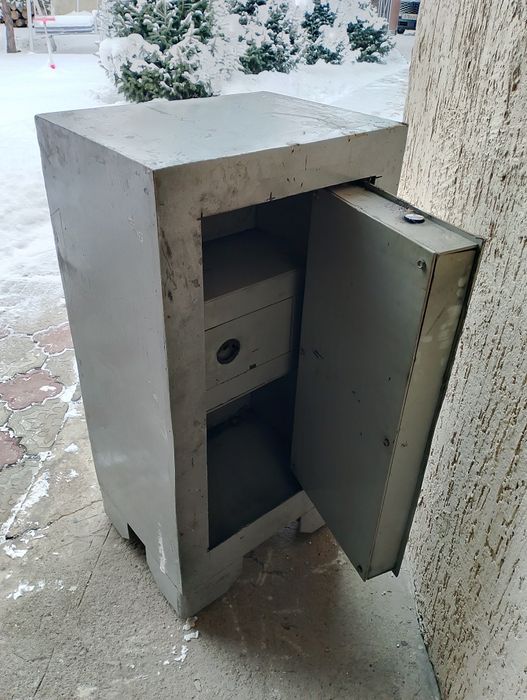 Сейф огнеупорной защитой