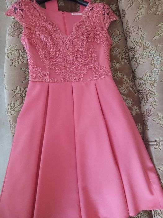 Rochie mărimea 34, culoare roz-piersica