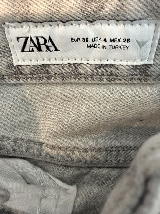 Дънки Zara, светло сиви с камъни