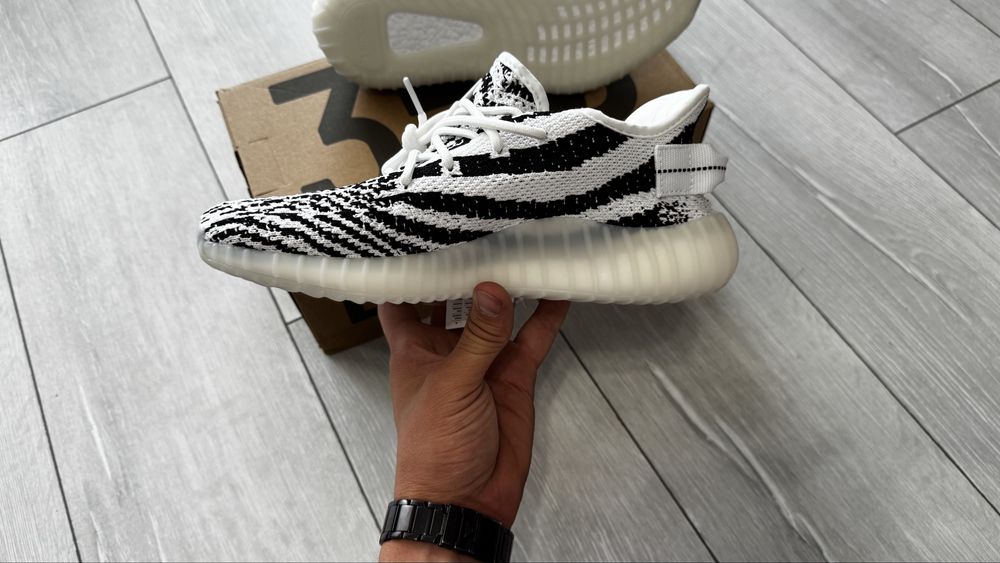 Yeezy 350 V2 – modele disponibile