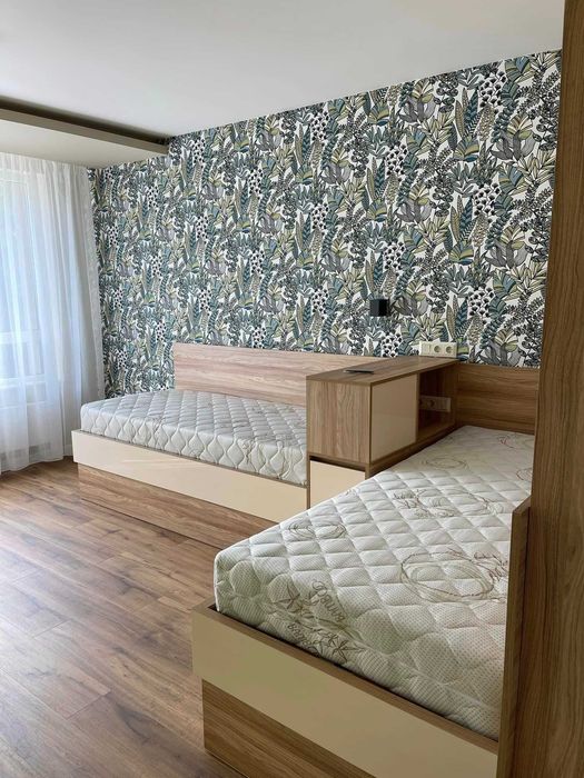 Дава се под наем Тристаен апартамент в София, Студентски град - 125 кв.м за 950 € - Снимка #11