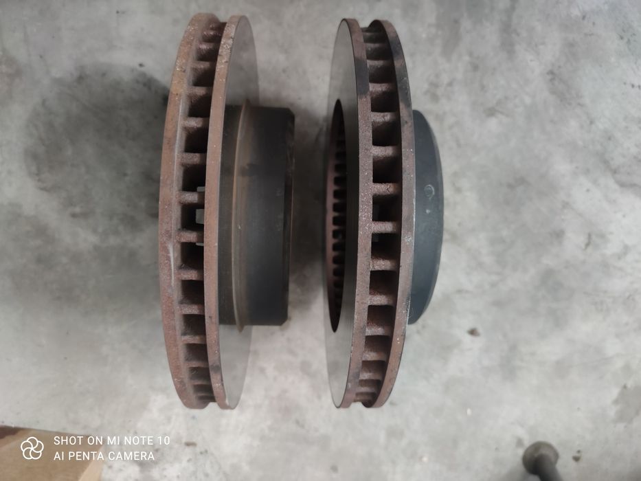 Лексус LX 460 продаются тормозные диски