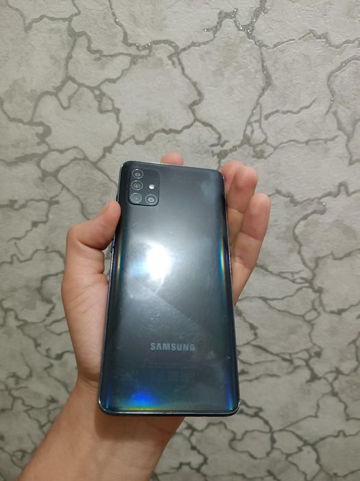 Galaxy A51 4/64Gb sotiladi