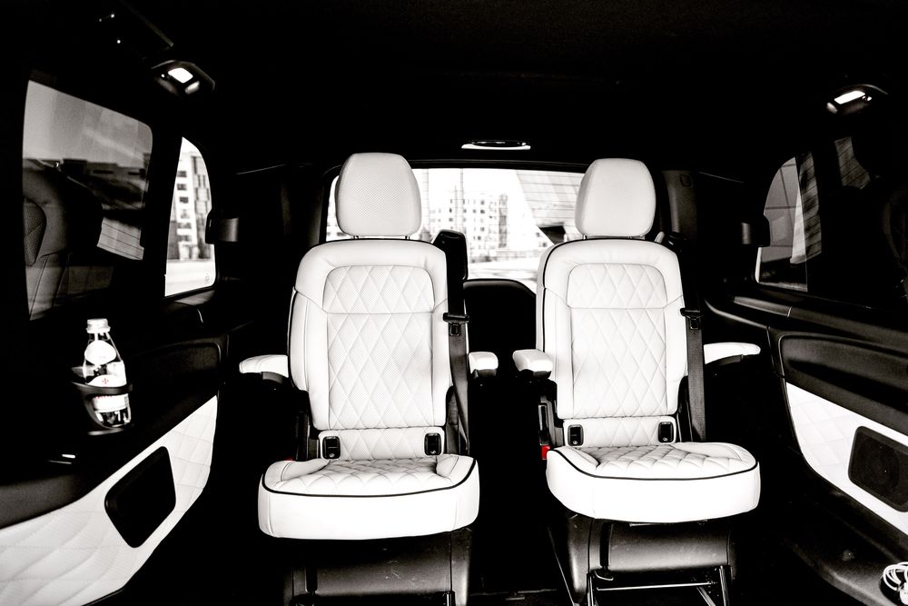 Прокат Аренда авто Мерседес V class с водителем.