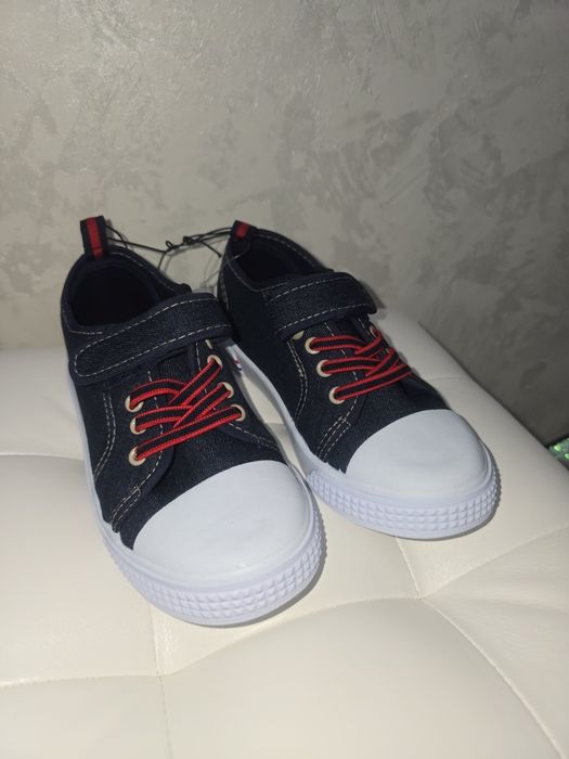 Кроссовки,кеды 32р