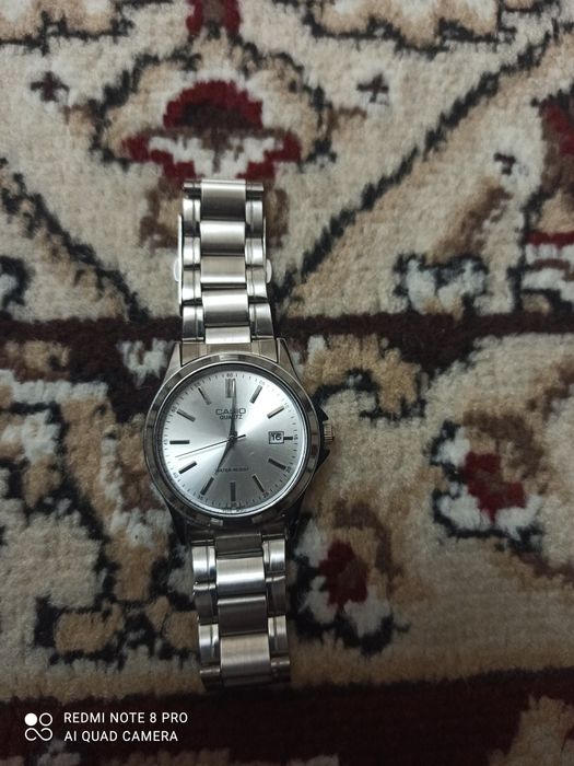 Soat sotiladi CASIO QUARTZ