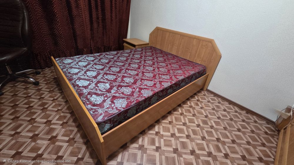 Отдам кровать с матрасом  БЕСПЛАТНО (самовывоз)