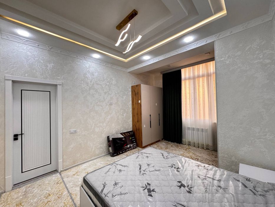 3 xonali kvartira sotiladi. 7 - qavatda liftli domda. Vokzal