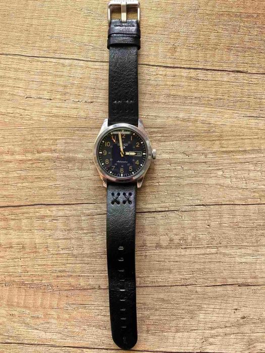 Продавам автоматичен часовник Seiko