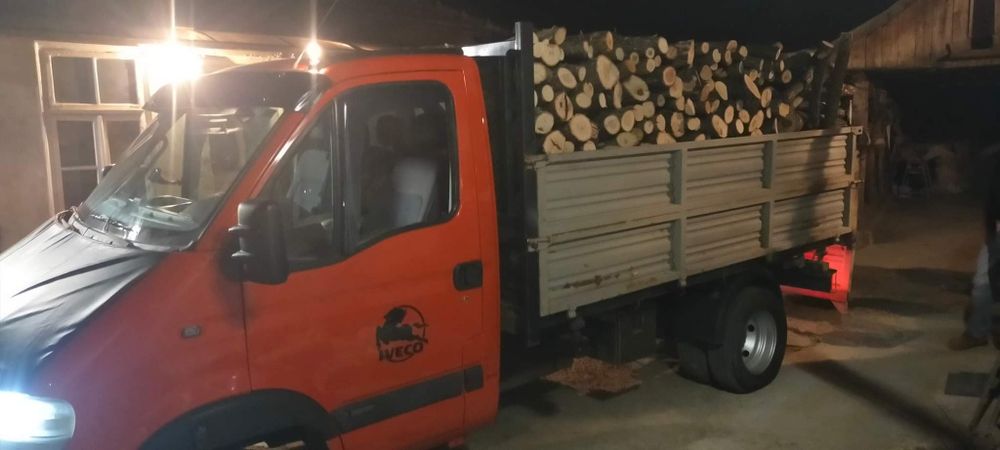 Lemn de foc transport la domiciliu
