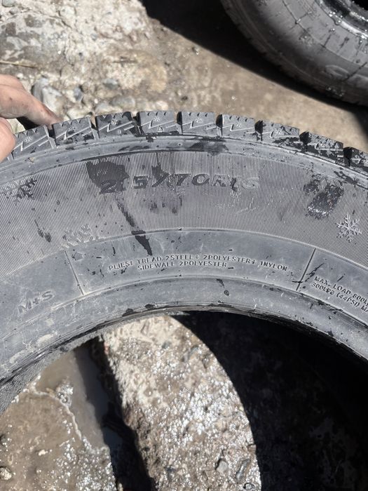 Продам шины  215/70/16