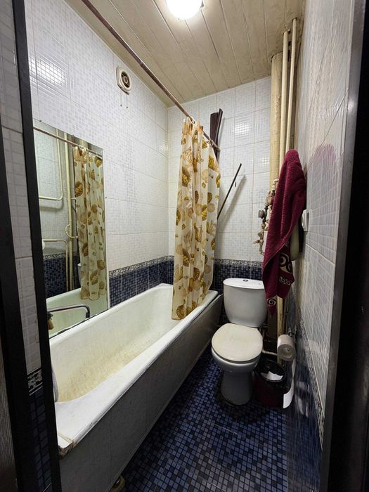 Юнусабад 15 кв   1-хона 2-этаж/4.