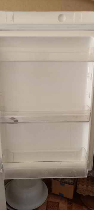 Холодильник в отличном состояний