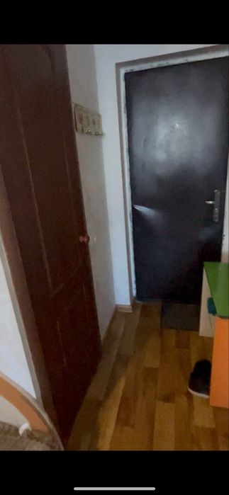 Подселениеге 1 ұл бала керек. Төле би Момышұлы