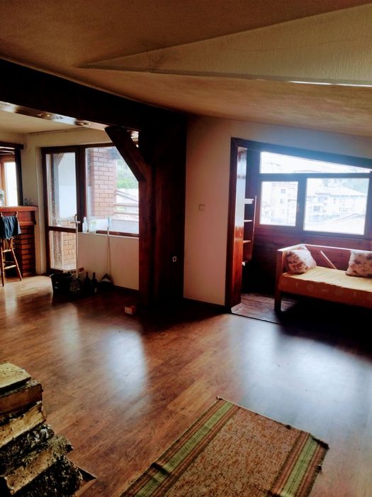 Дава се под наем Тристаен апартамент в Благоевград, Идеален център - 119 кв.м за 255 € - Снимка #6