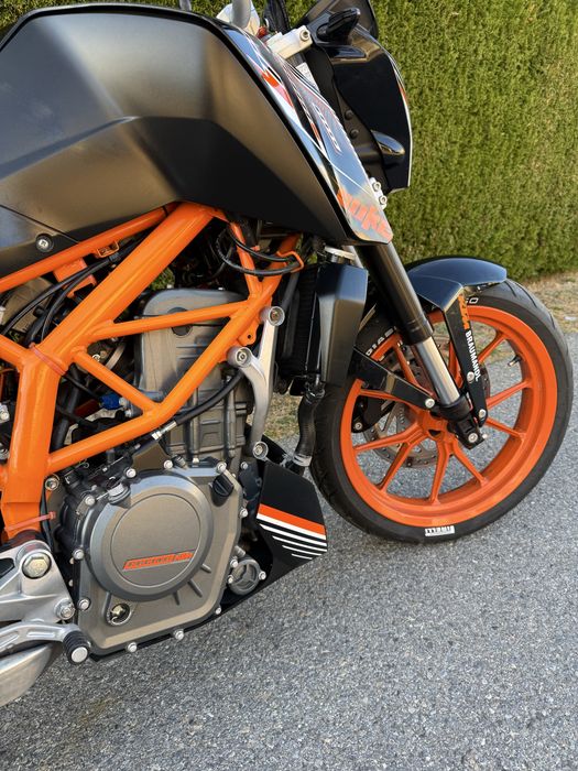 KTM Duke 390 / 8.000 KM / ABS / 06.2015