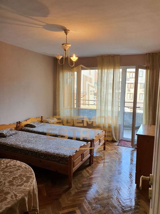 3-стаен в Варна-Лятно кино Тракия площ 90 цена 165000