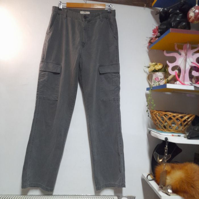 Pantaloni Cargo Gri STR (Stradivarius)  antracit Talie 42  Croială Dr