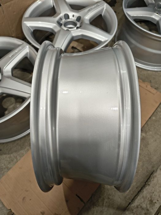 18 цола Амг Спорт пакет за  Мерцедес