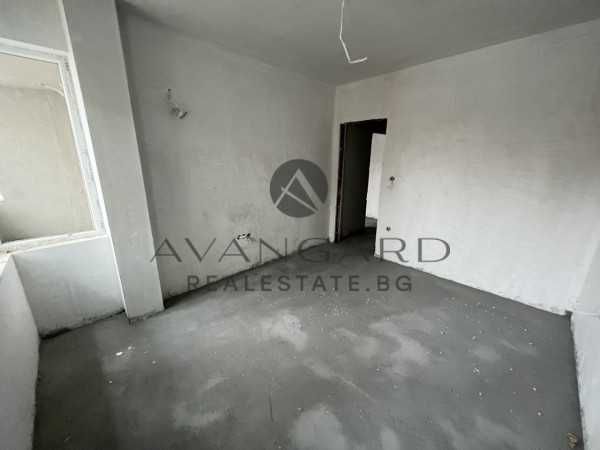 Продава се Двустаен апартамент в Пловдив, Тракия - 61 кв.м за 1335 €/кв.м - Снимка #1