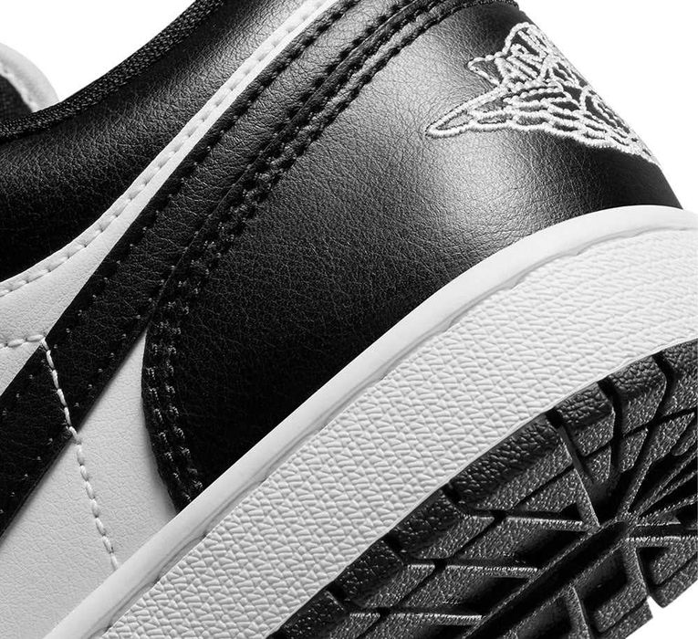 Nike AirMax Jordan 1 Low Black And White / Outlet