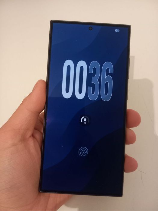 Продам самсунг s24 ултра 256гб