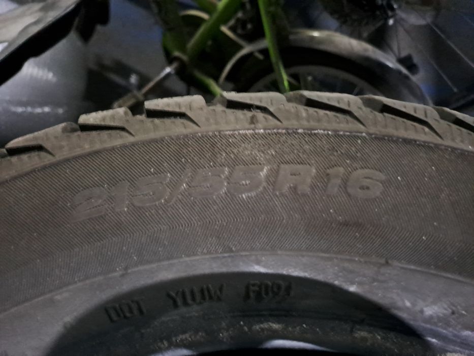 Продам шины зимние 16 размер