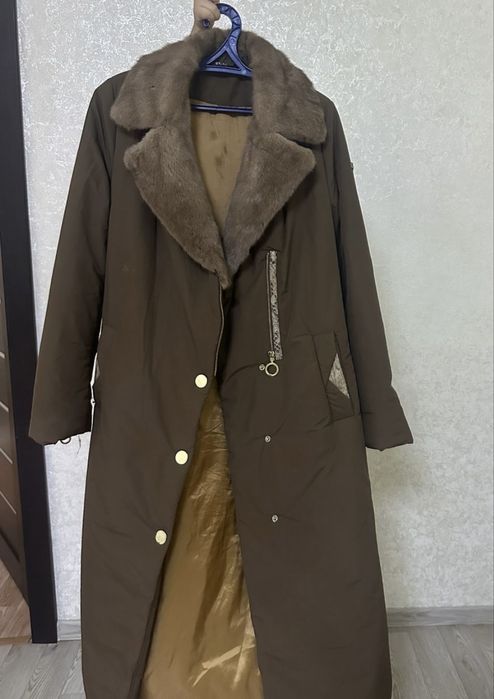 Куртка от бренда rafaello