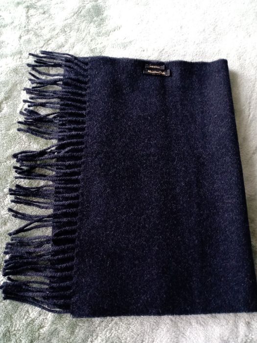 Fular nou, calitate-Massimo Dutti.