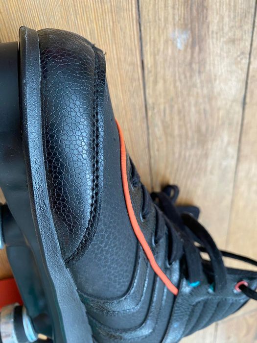 Кънки / Ролери 38 номер + каска + наколенки + сак Decathlon