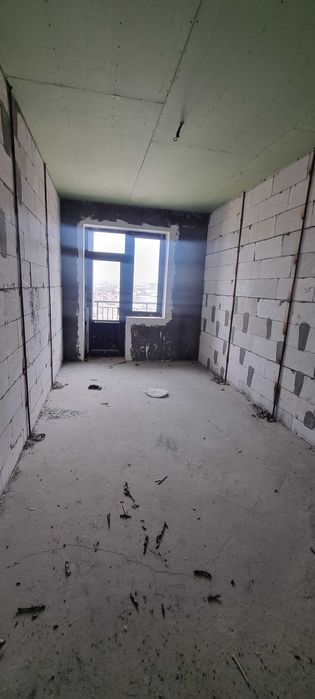 Yunusabod. Shaxriston metro 4/8/8 novastroyka uy sotiladi