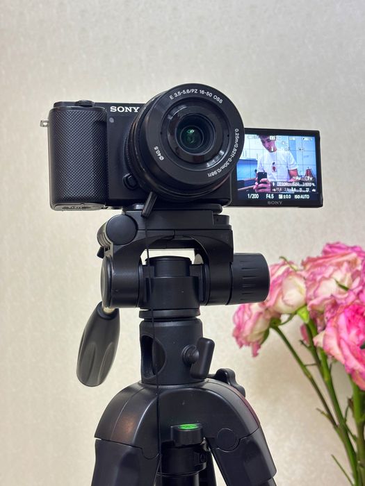 Набор Камеры SONY ZV-E10 | 1 Поколение