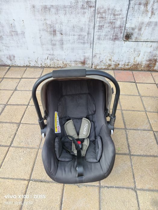 Коляска всесезонная