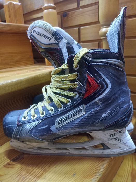 Коньки хоккейные Bauer VAPOR размер 9,5D (45)