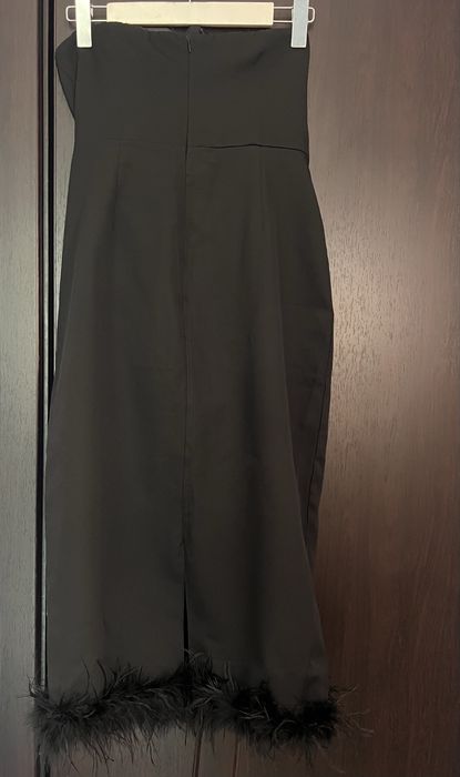 Елегантна черна рокля