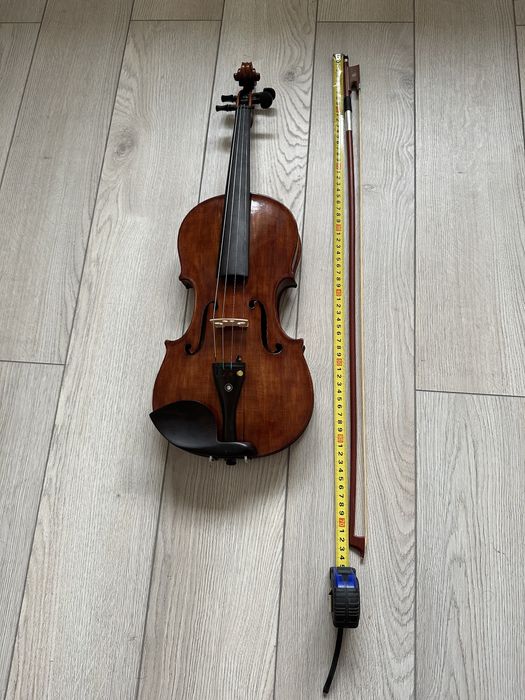Vioara Stradivarius veche restaurata