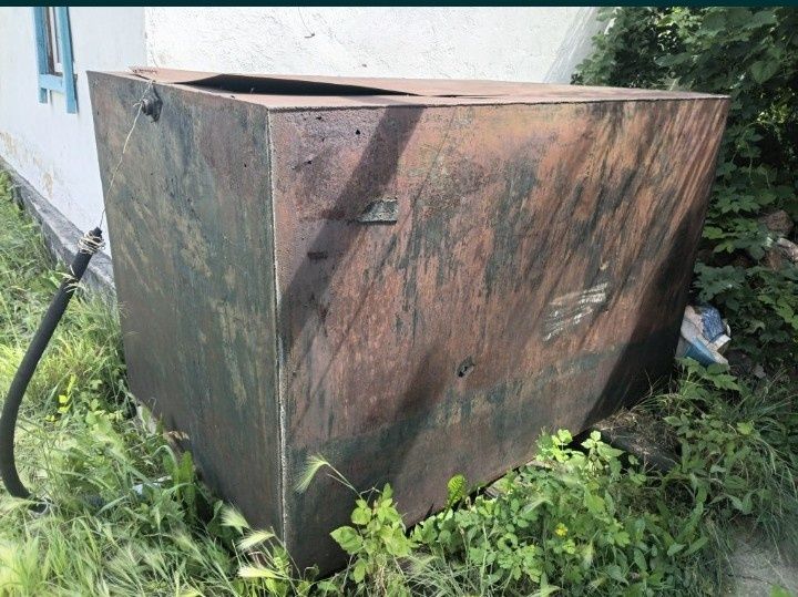 Продам ёмкость для воды 11,5/1,6/2 размеры