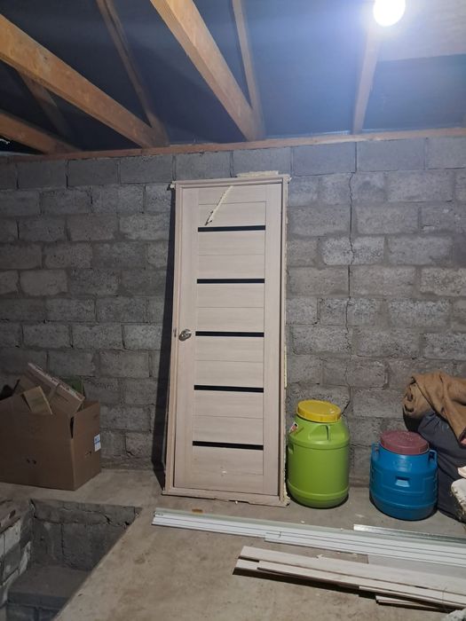 Продам бу межкомнатные двери