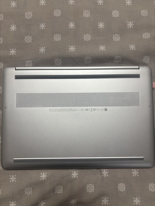 Laptop HP AMD Ryzen 5