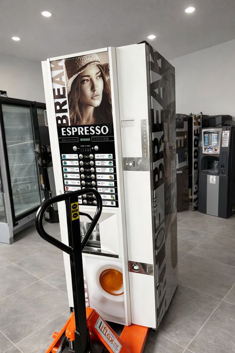 Вендинг автомат/ Vending Necta Sfera/ Vendo