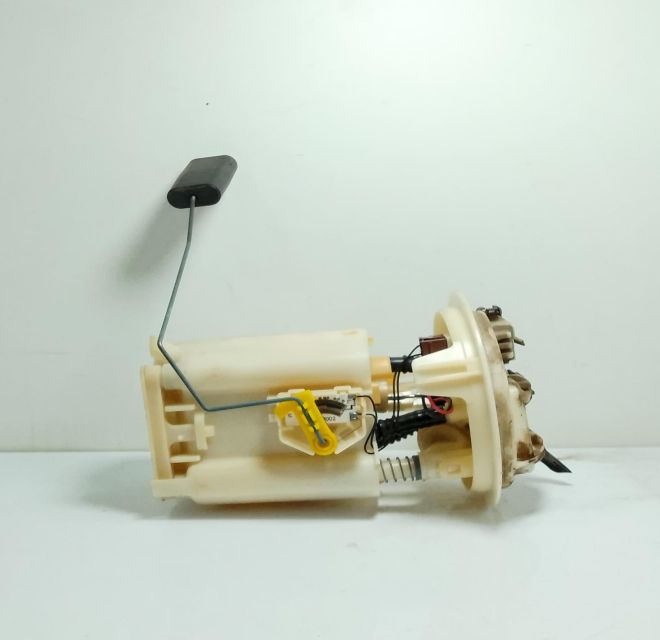 Pompa combustibil 8200027963 Renault Clio a 2-a generatie