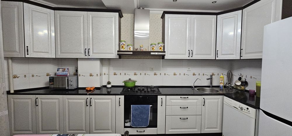 Продам кухонный гарнитур