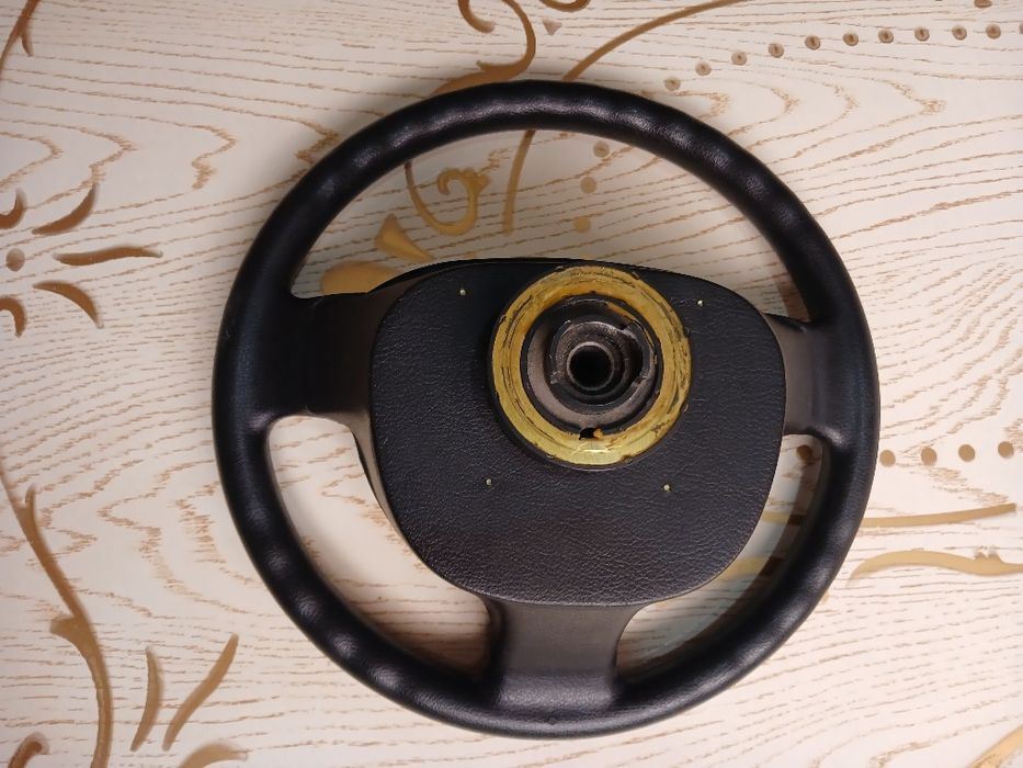 Руль ласетти янги ҳолатда срочна