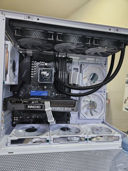 Геймърски Компютър /Ryzen 7 5700x/Rtx 3060 12GB/ЗАПАЗЕН!