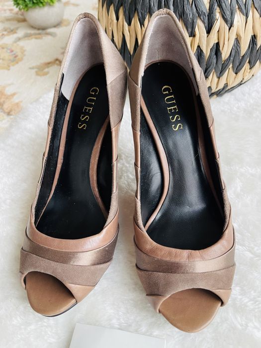 Pantofi cu toc ORIGINALI GUESS