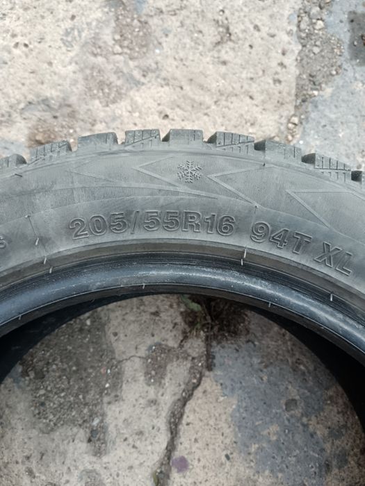 Продам зимние шины на 16